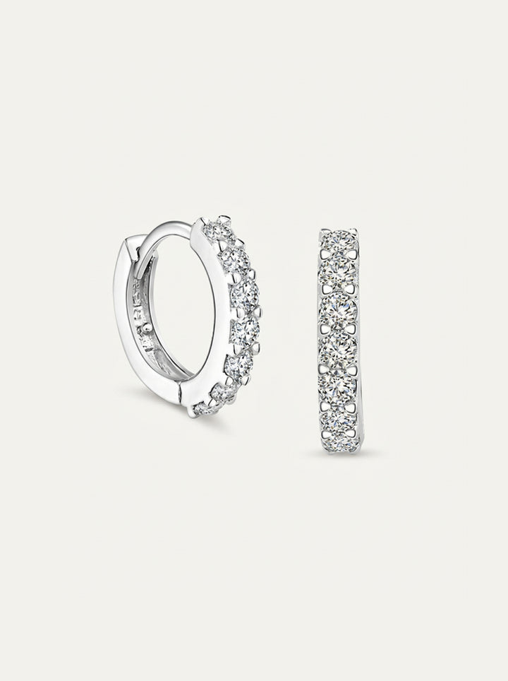 Minimalistische Huggie-Ohrstecker aus Sterling Silber 925 und Kupfer mit AAA Zirkonia – 10mm