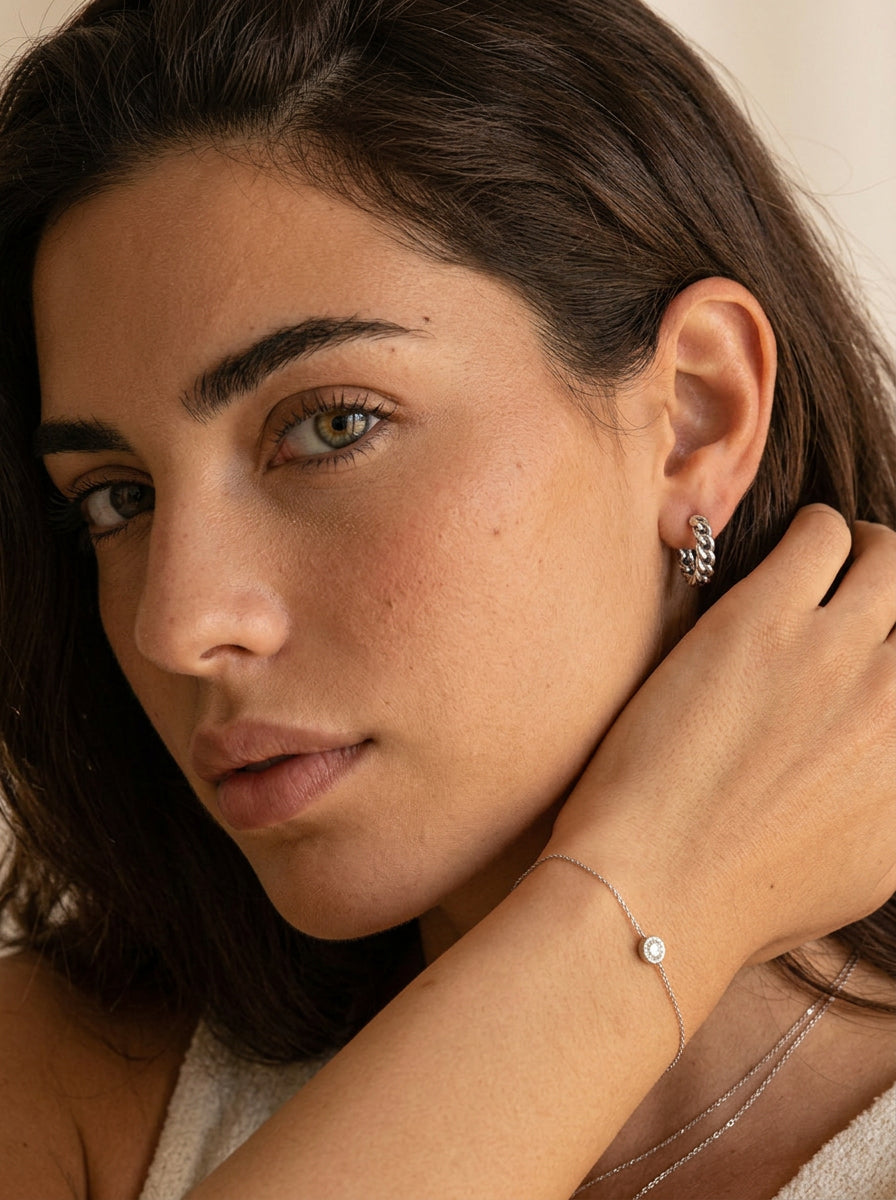 Minimalistischer Ear Cuff – Titanstahl Ohrmanschette Silber