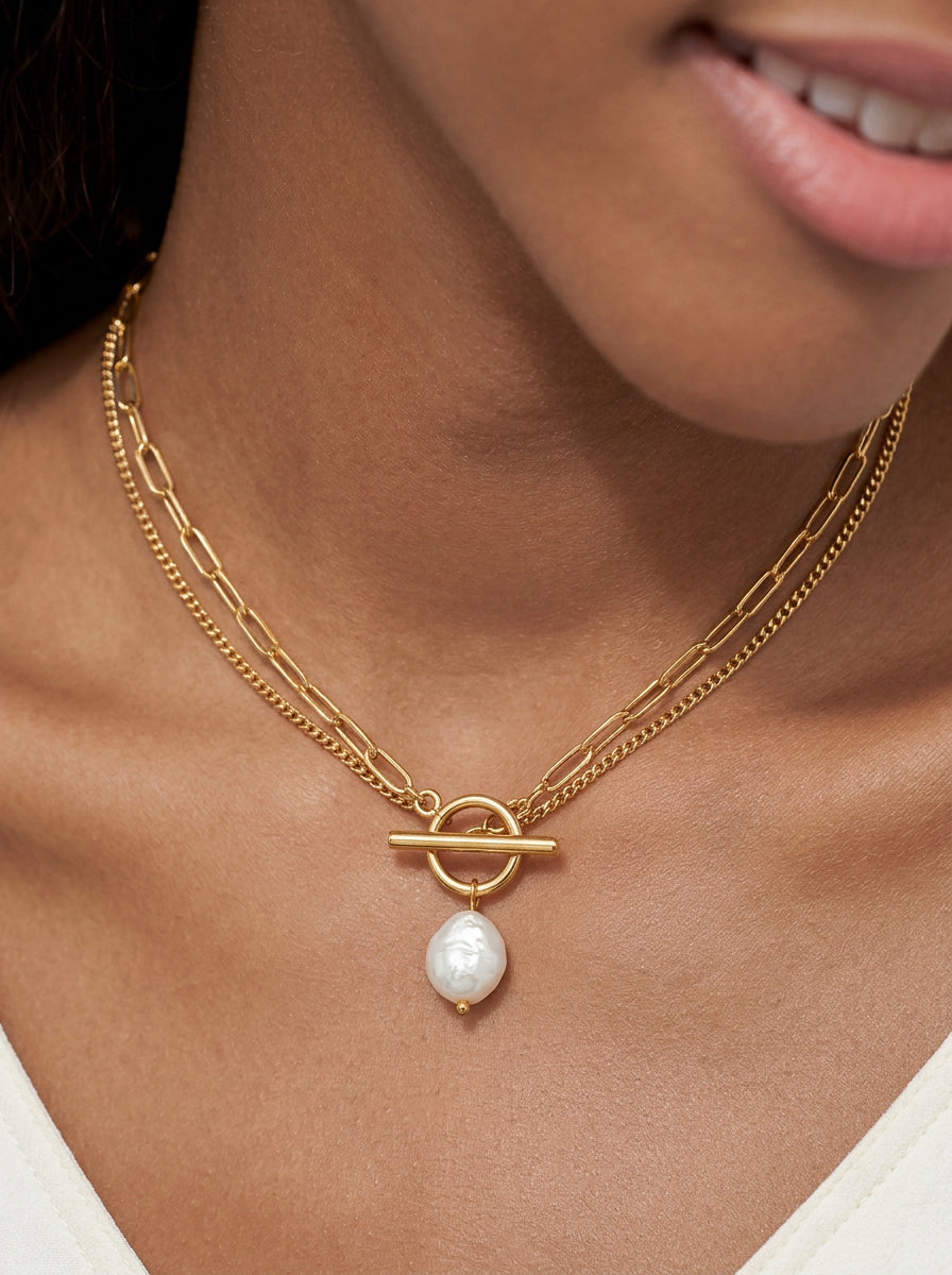 Doppellagige Halskette mit Barockperle Gold – Edelstahl Layering Kette