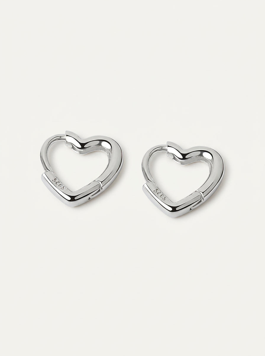 Minimalistische 925 Silber Ohrstecker im Herzdesign - Silber